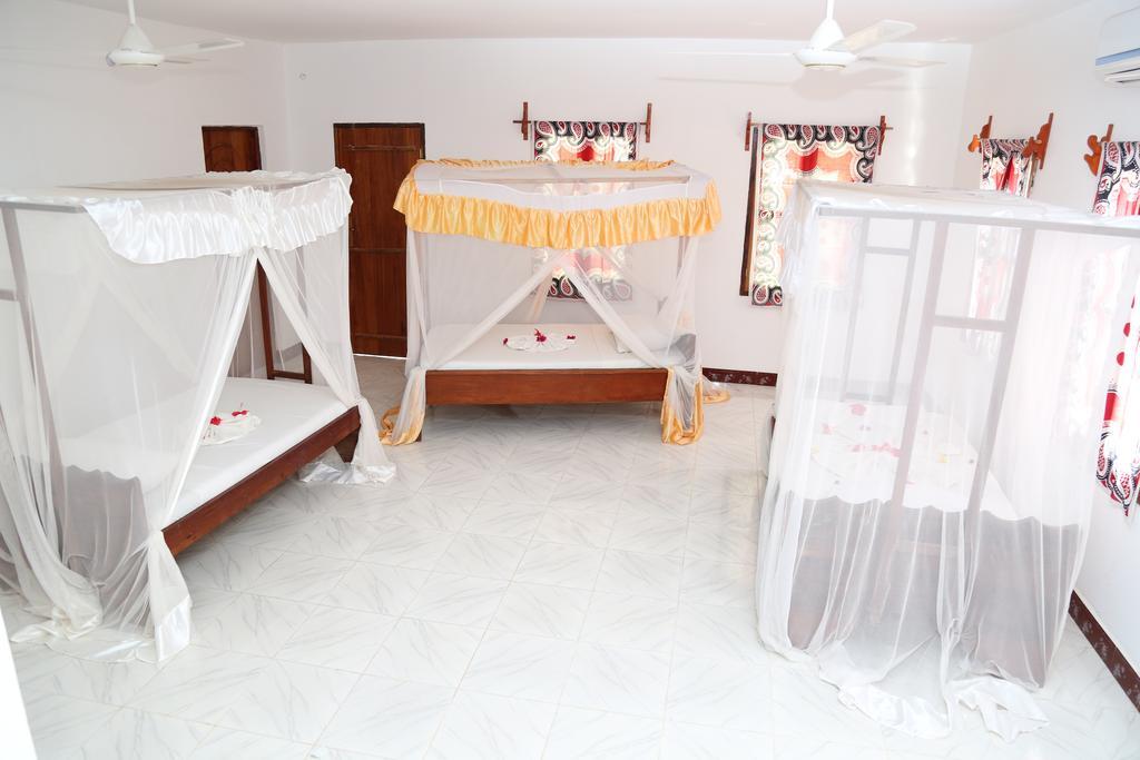 The Nungwi Inn Hotel Екстер'єр фото
