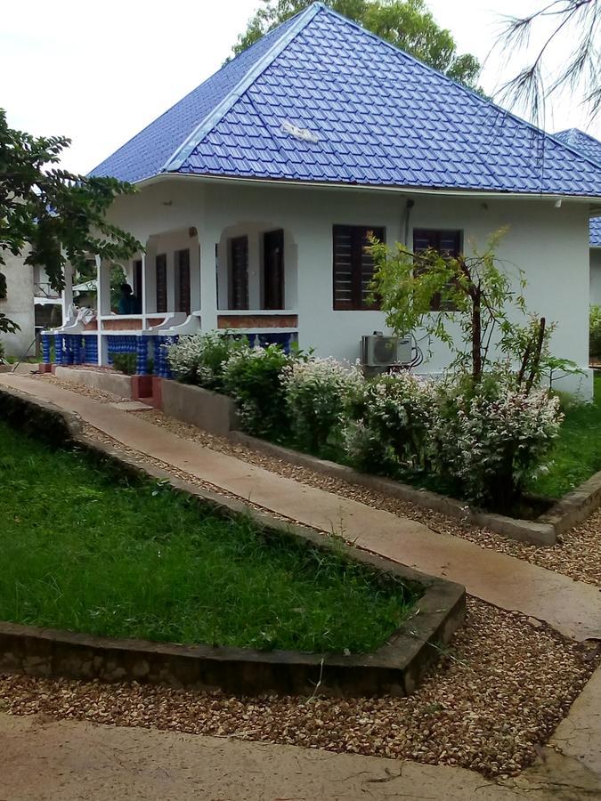 The Nungwi Inn Hotel Екстер'єр фото